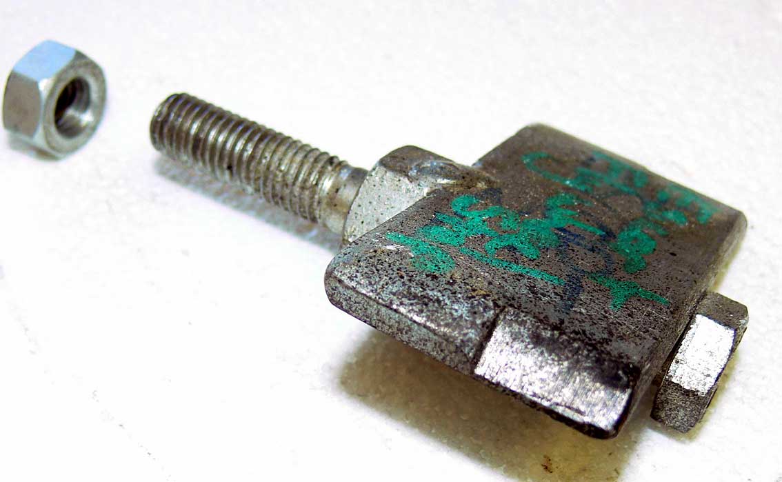 How do i get the flywheel bolts off????